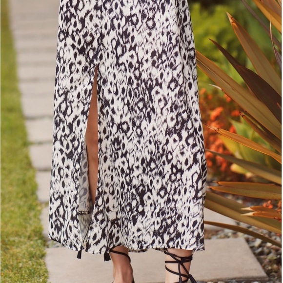 Anthropologie Flowy Strappy Midi Dress NWT Size M Casual Open Back Bohemian - Picture 12 of 14